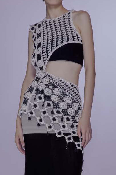SWAYING/KNIT Embroidered Crochet Tank Top with Bandeau SW22SST58 White/Black